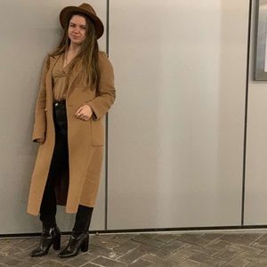 Meet your Posher, Alayna